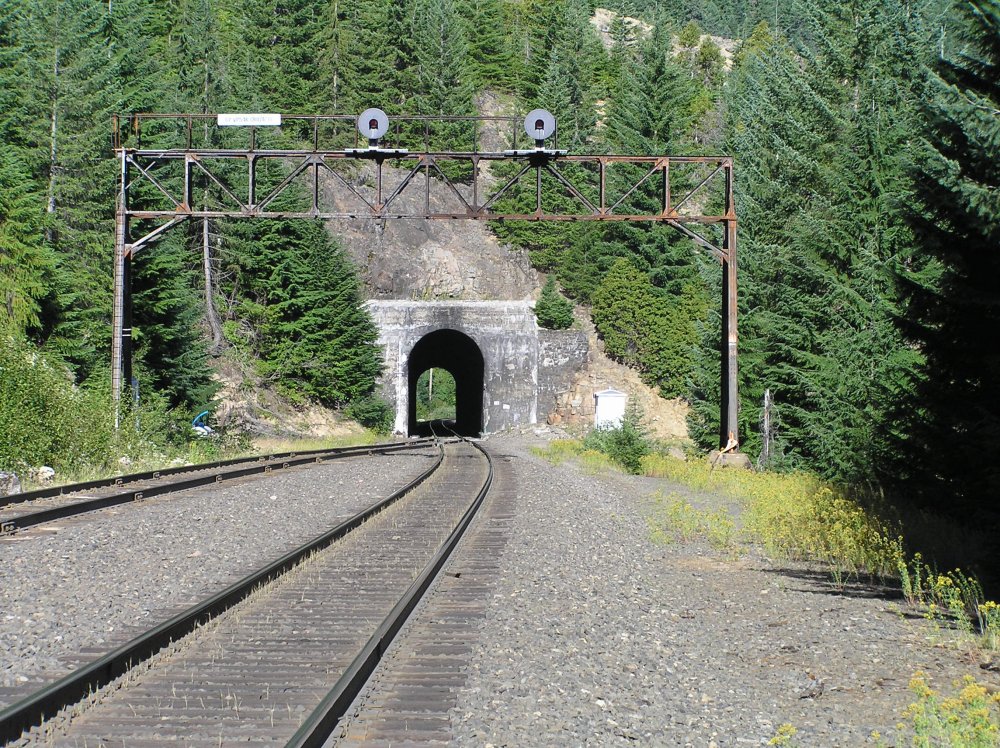 Tunnel 6