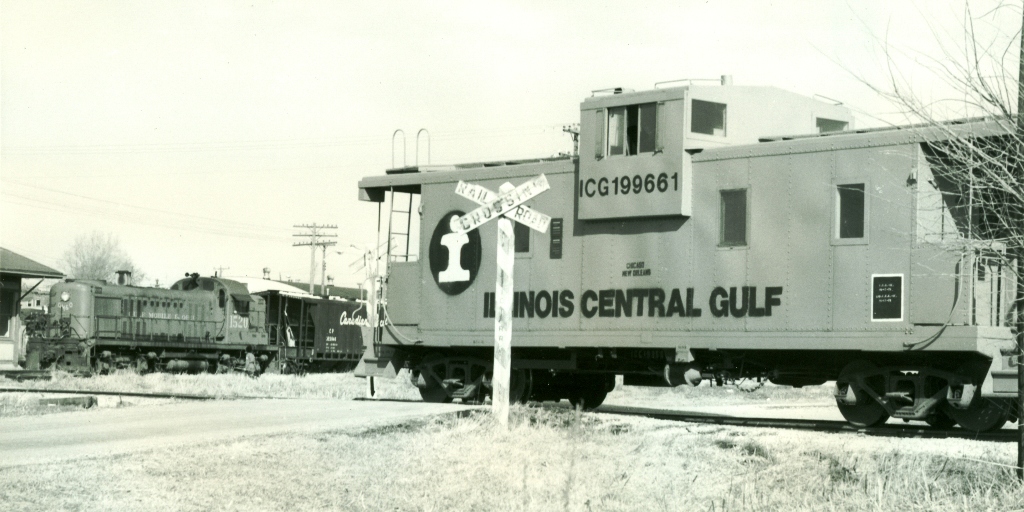 Two Train at Delavan Il