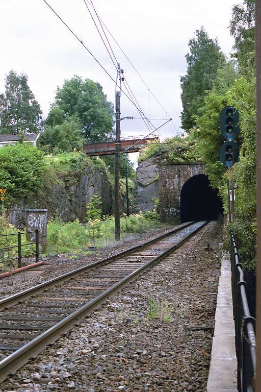 Two tunnels...... no trains
