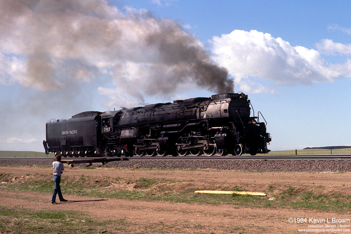 Union Pacific 3985 with white driver tires arrives at Speer, Wyoming - May 27, 1984