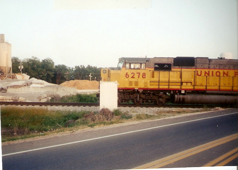 Union Pacific trains in Memphis and Brownsville, Tennessee