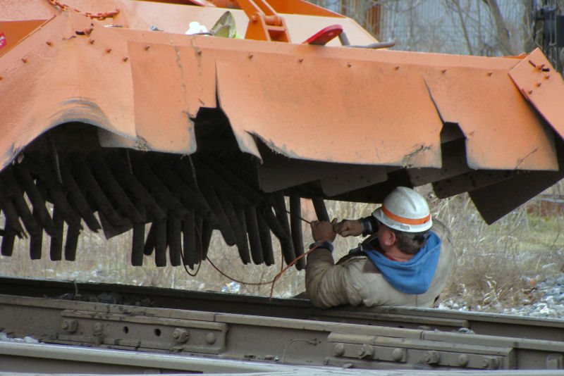 Unwinding a cable in Marion Ohio