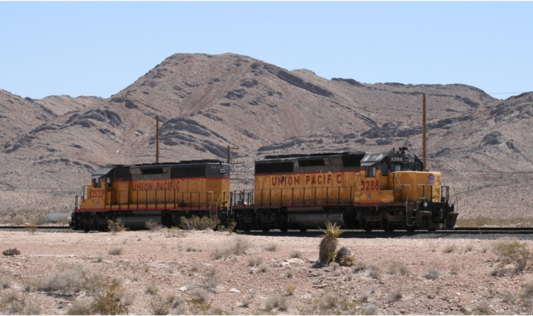 UP 3288 & 3533