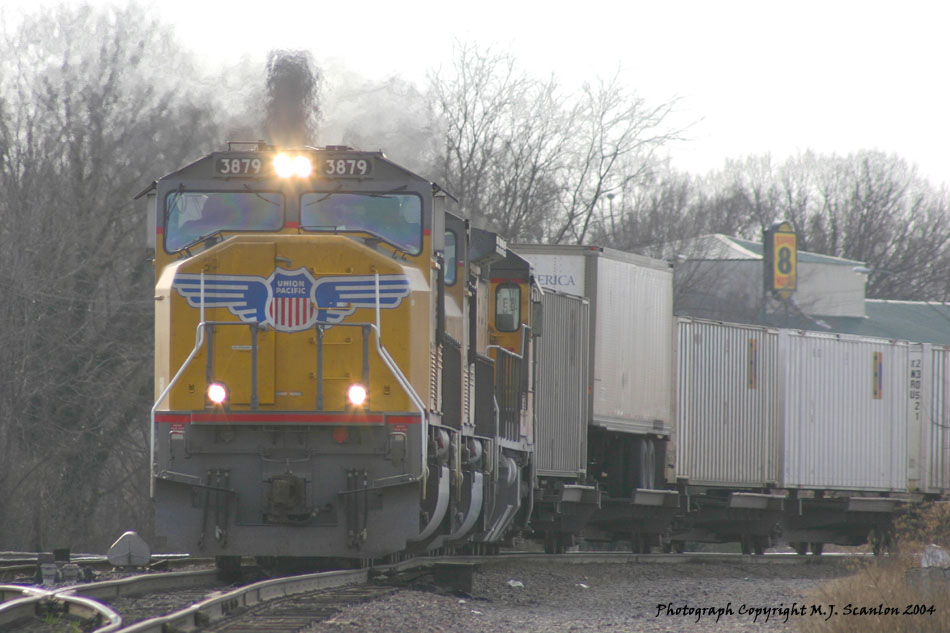 UP 3879 - SD70M - M.J. Scanlon