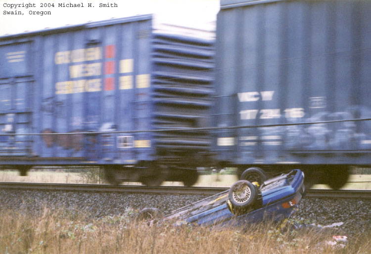 UP 3911 north at Swain