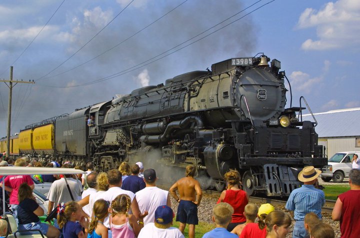 UP 3985 Elkhart, IA