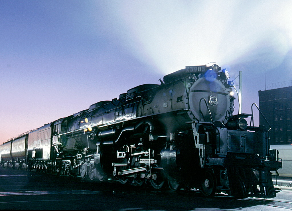 UP 3985