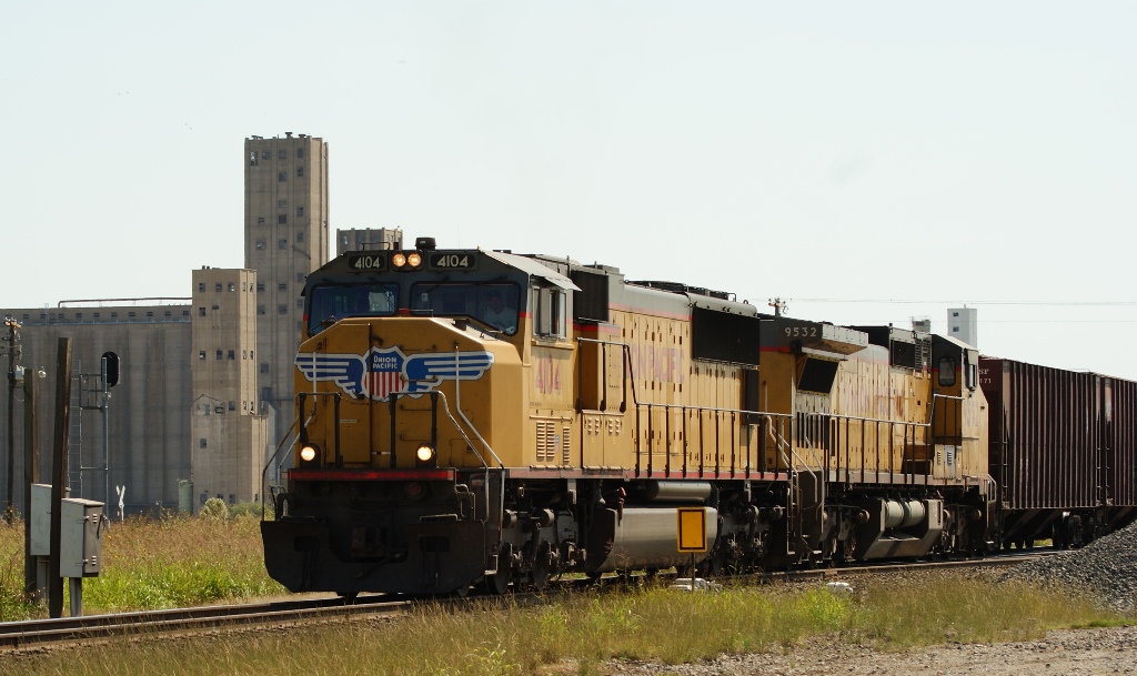 UP 4104