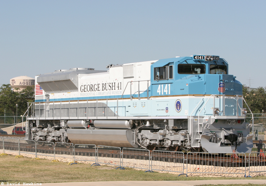 UP 4141 - College Station TX a