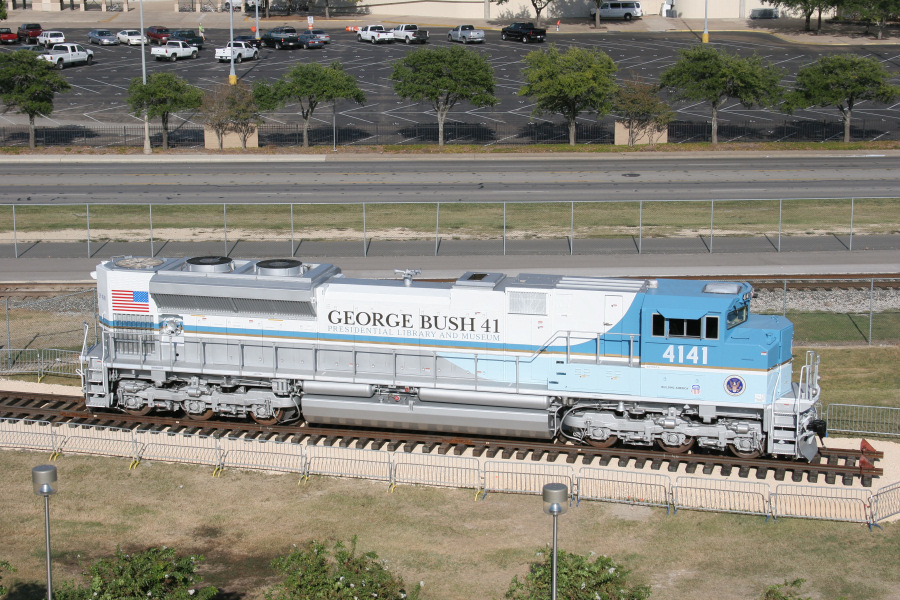 UP 4141 - College Station TX b