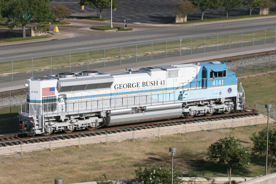 UP 4141 - College Station TX c