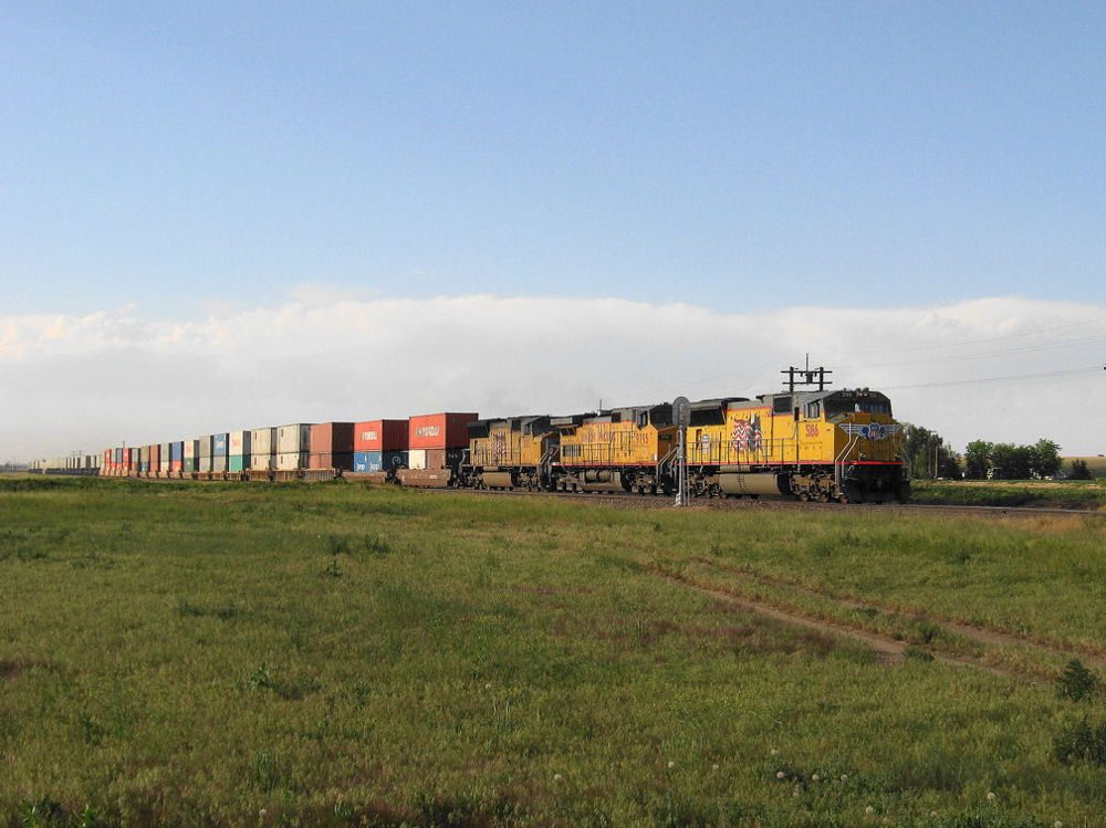 UP 5186 On A Z-Train