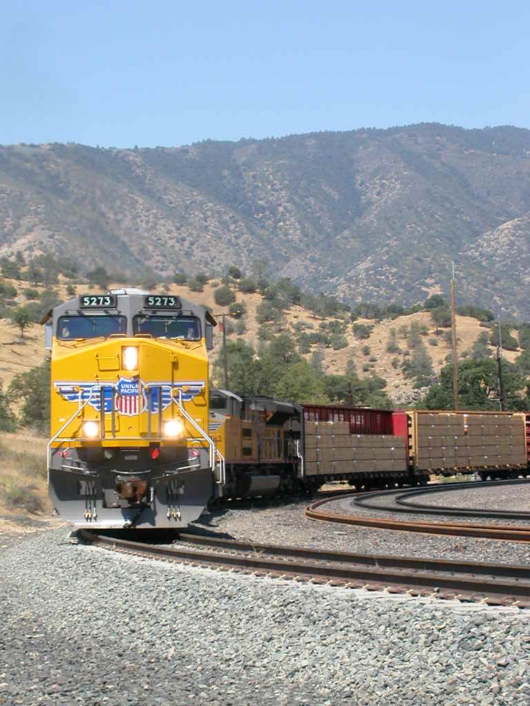 UP 5273 gets underway after the southbound passes