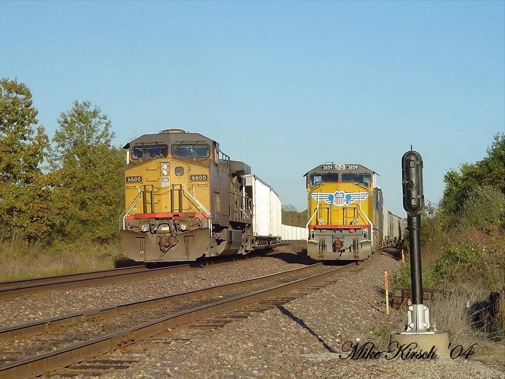 UP #6600 & UP #3859
