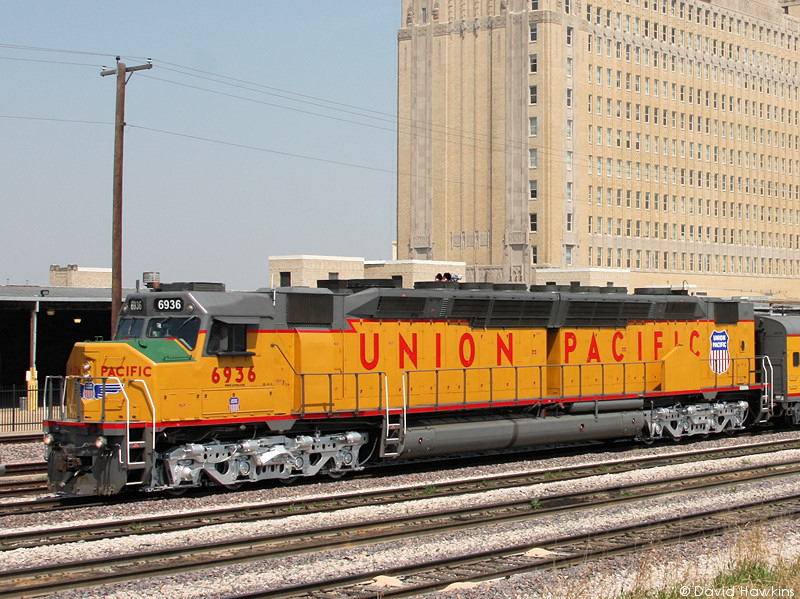 UP 6936 - Ft Worth TX