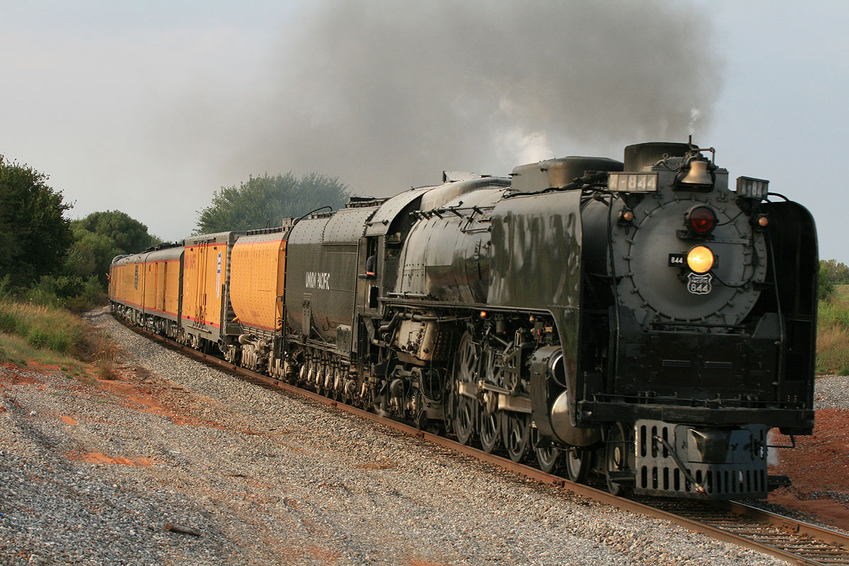 UP 844 / Oklahoma Centennial