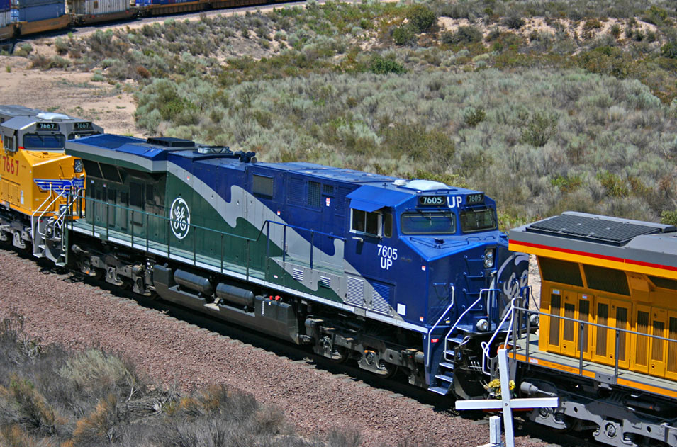 UP7605 - GE Unit