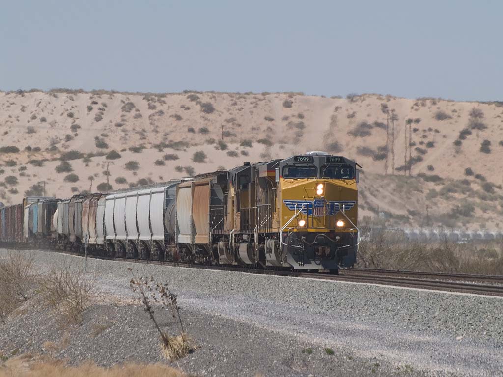 UP7699 heads a manifest WB