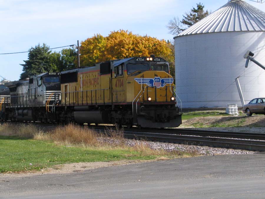 UP_4704