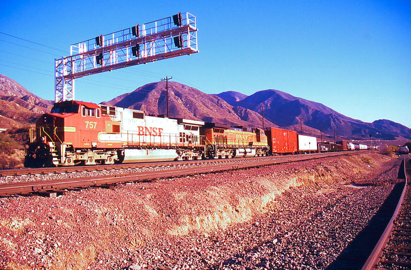 Warbonnet DPU Through Cajon Station