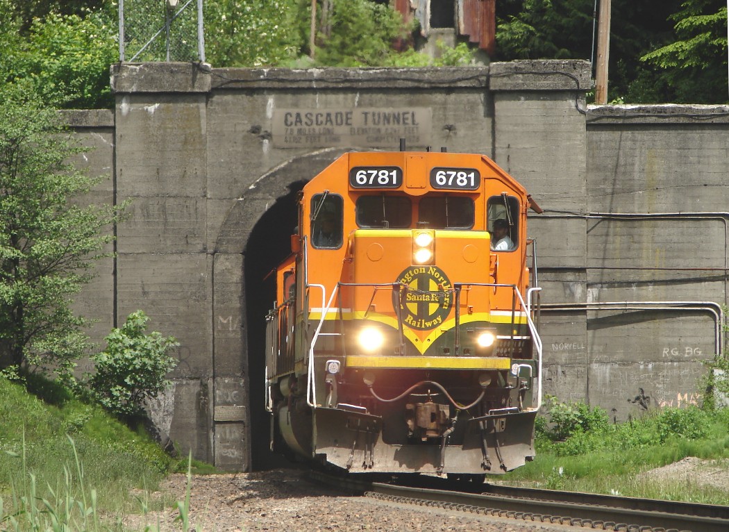 Westbound at East Scenic