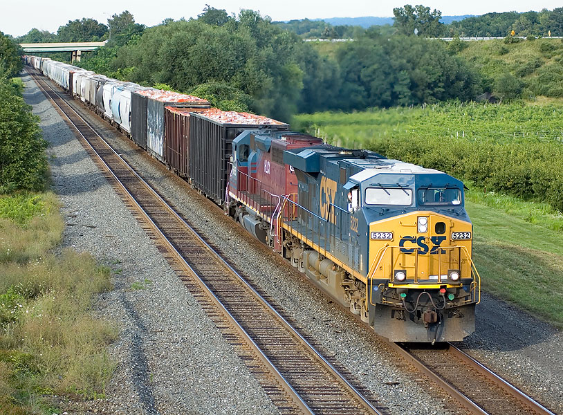 Westbound CSX Q393