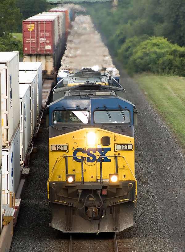 Westbound CSX Q641