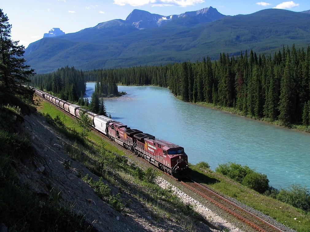 Westbound Grain train at Castle Mountain