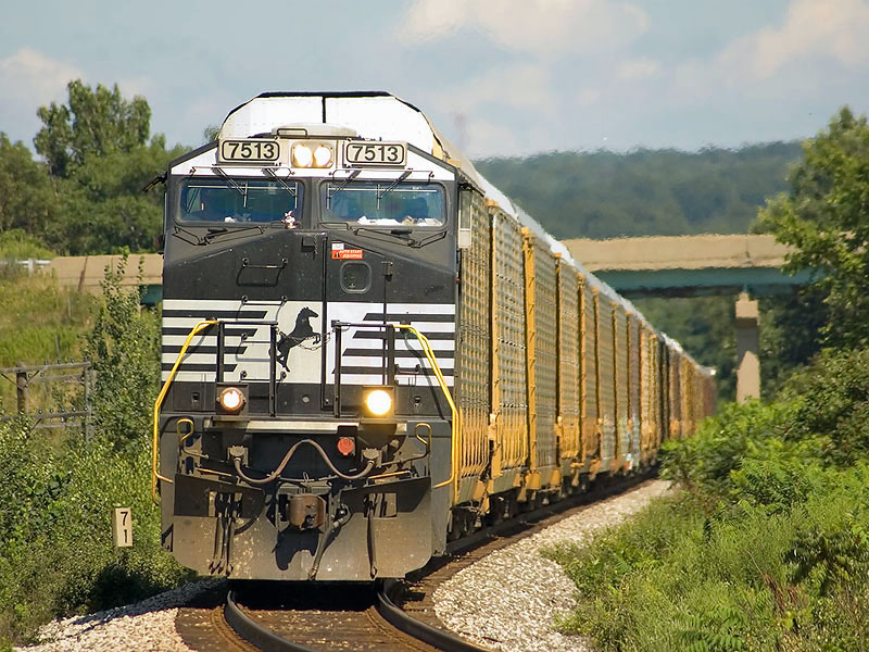 Westbound NS #309