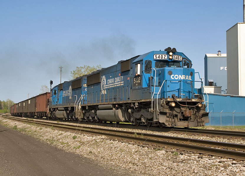 Westbound NS #585