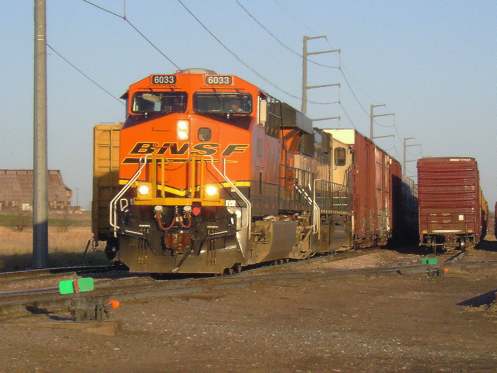 WOW! Big Motor Power On The Cheyenne Local