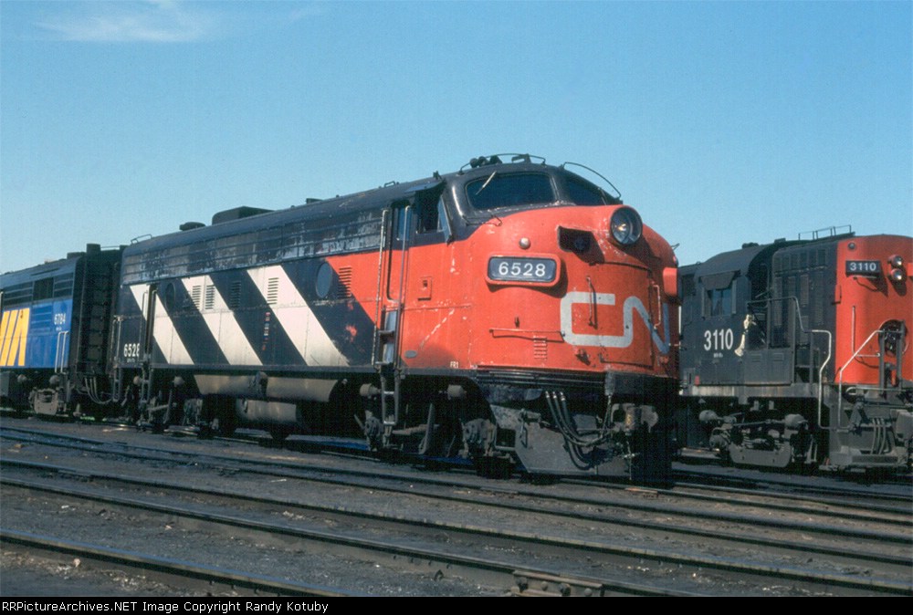 cn6528%20toronto%20on%2009-1978.jpg