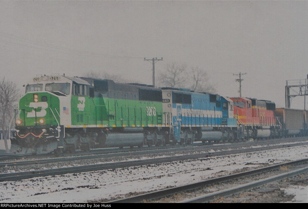 731)BNSF%209268%20WEST.jpg