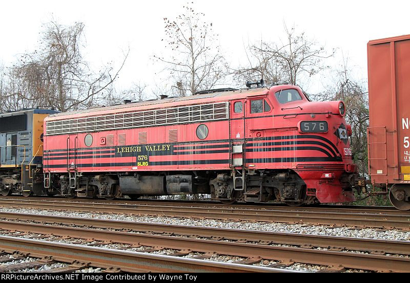 SLRG576.jpg