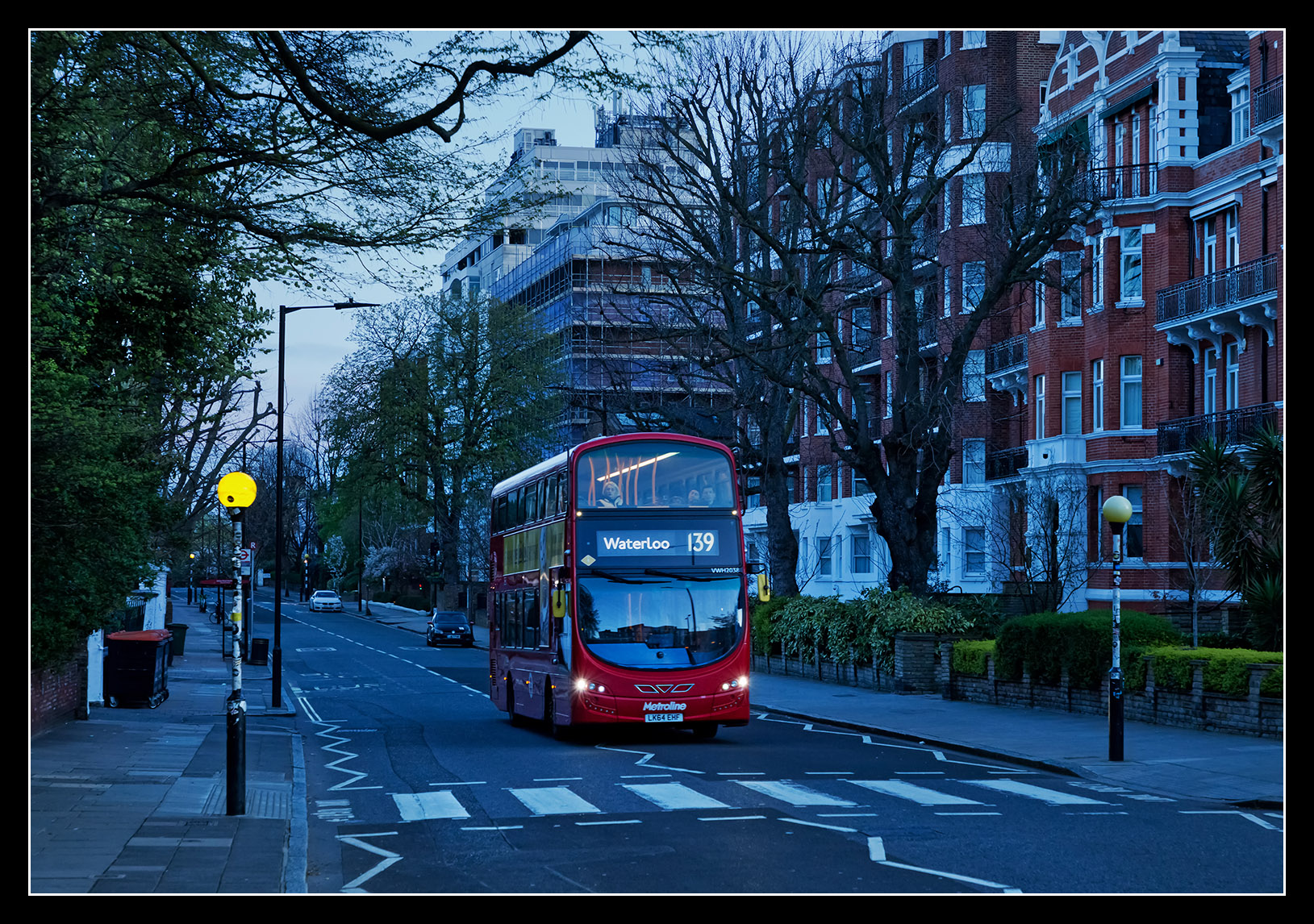 lon2423.jpg