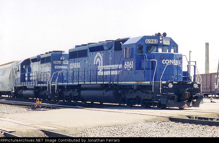 CR6961_6964_42598.jpg
