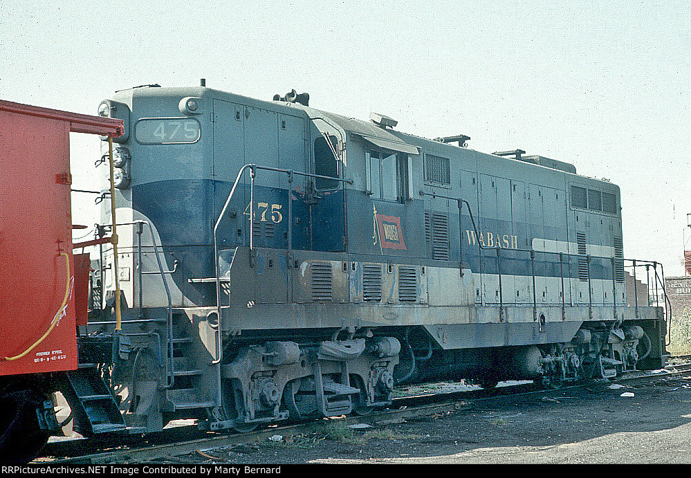 WAB475-650815%20Springfield,IL%20GP7.jpg