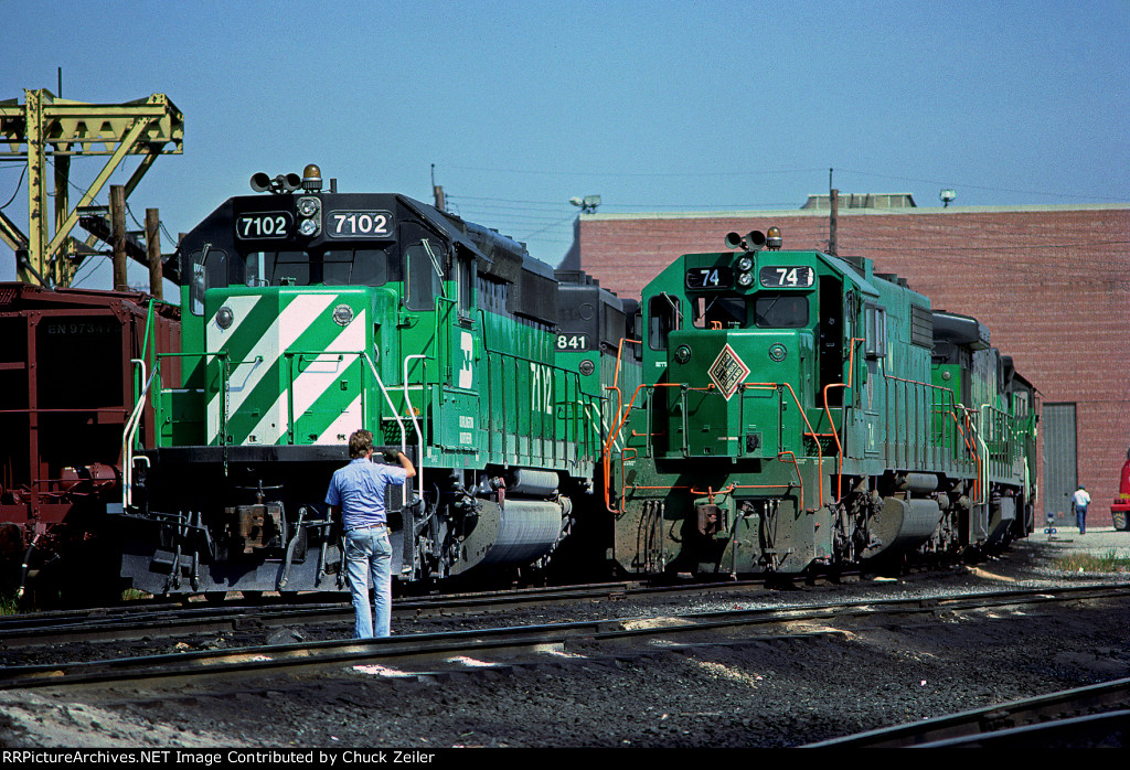 bn7102-2.jpg