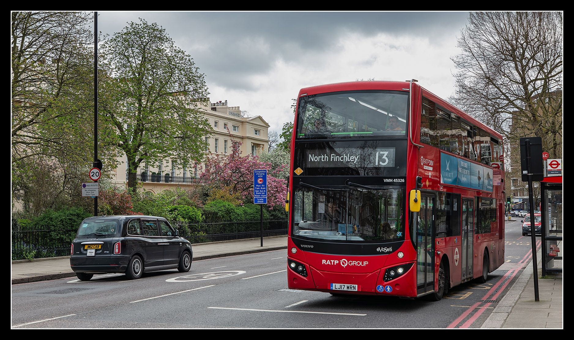 lon2444.jpg