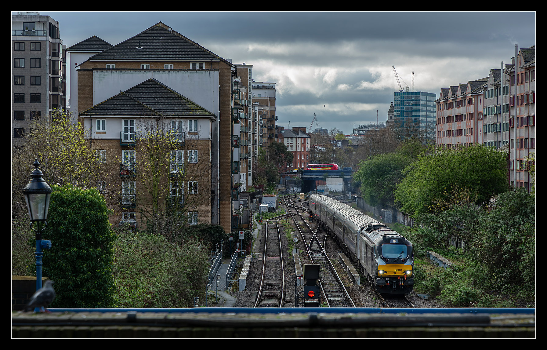 lon2443.jpg