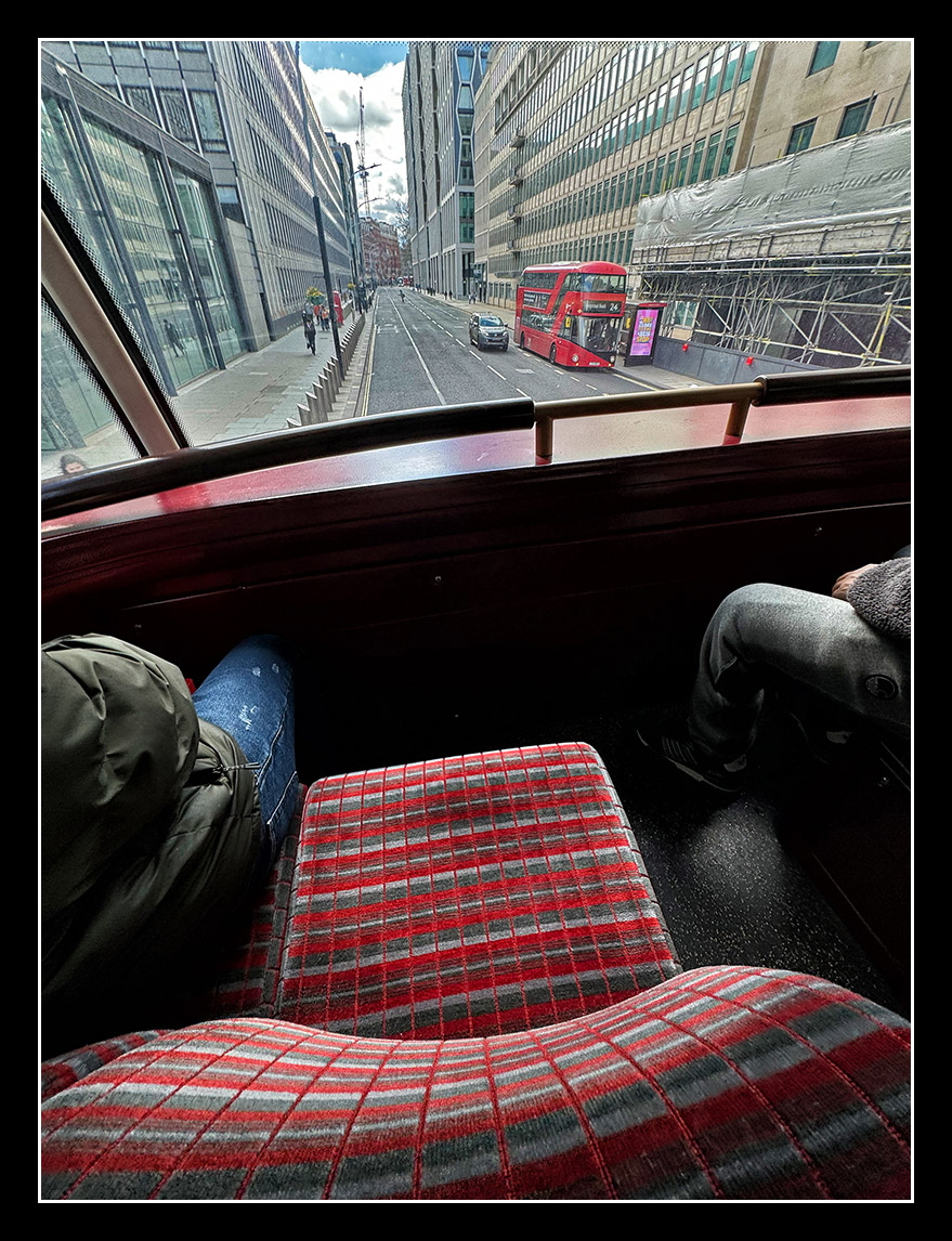 lon2435.jpg
