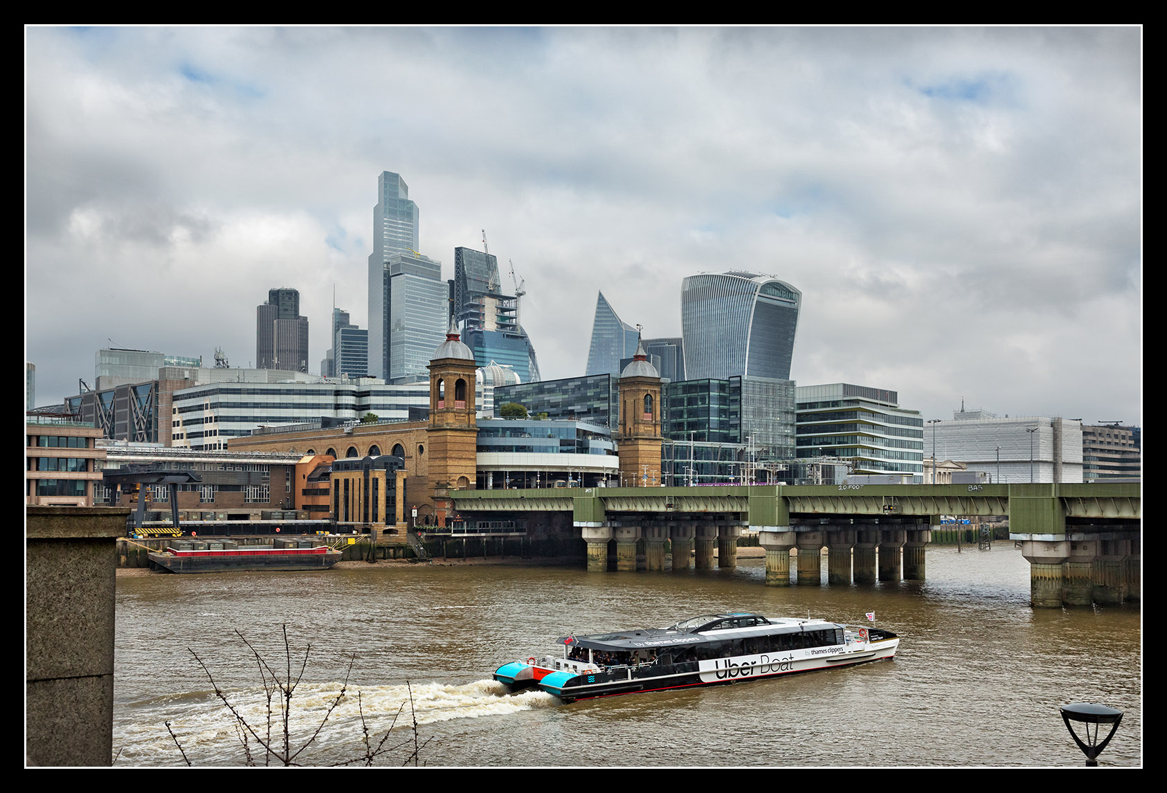 lon2418.jpg