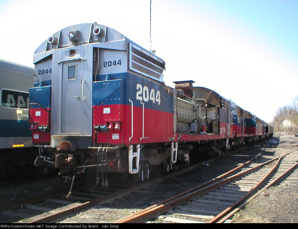 MNRR%202044%20being%20scrapped.JPG