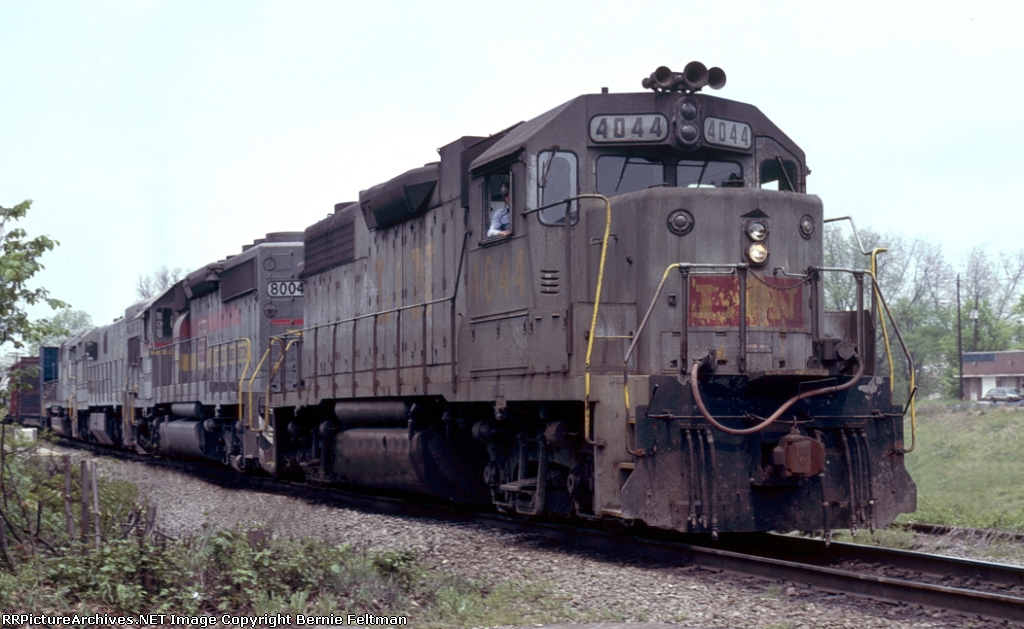 LN%204044.jpg