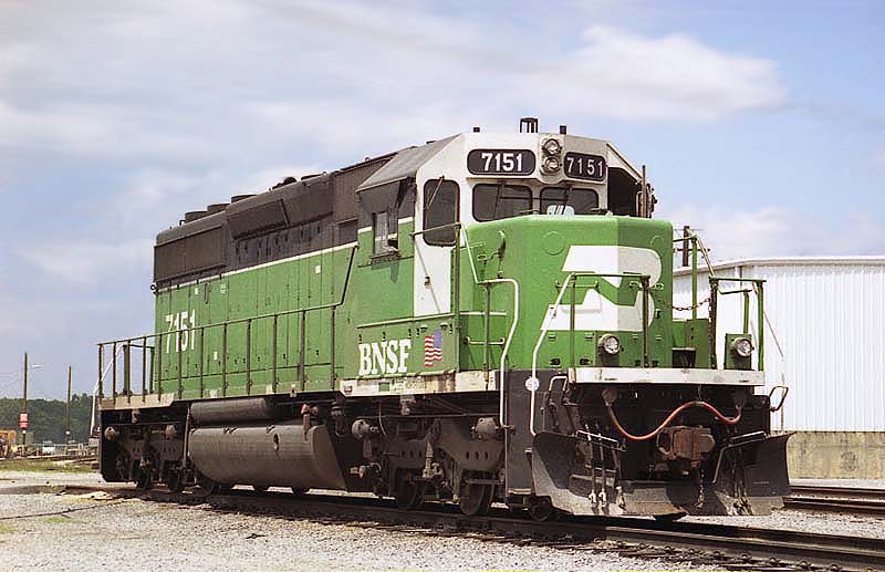 BNSF%20Light%20Engine%20BNSF%207151.jpg