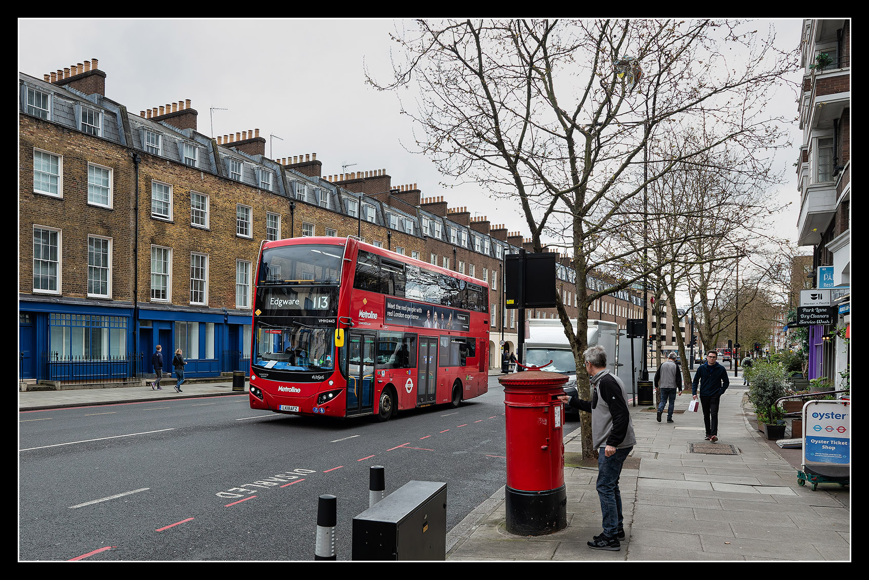lon2445.jpg