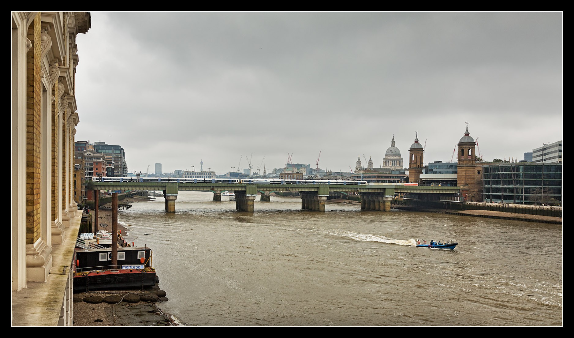 lon2415.jpg