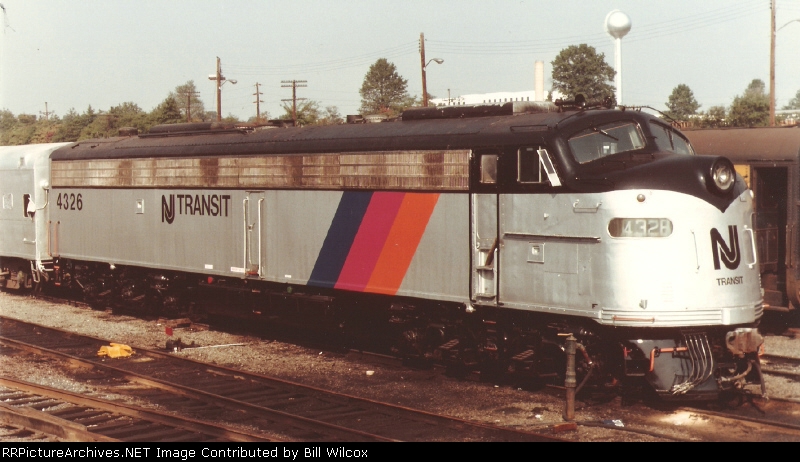 NJT%204326_1981-09-27_E8A_Raritan%20NJ.jpg