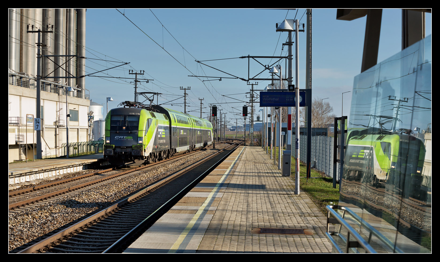 neuw2301.jpg