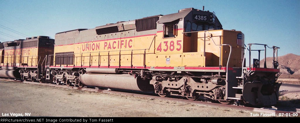 4385_UP_EMD_SD40T-2.JPG